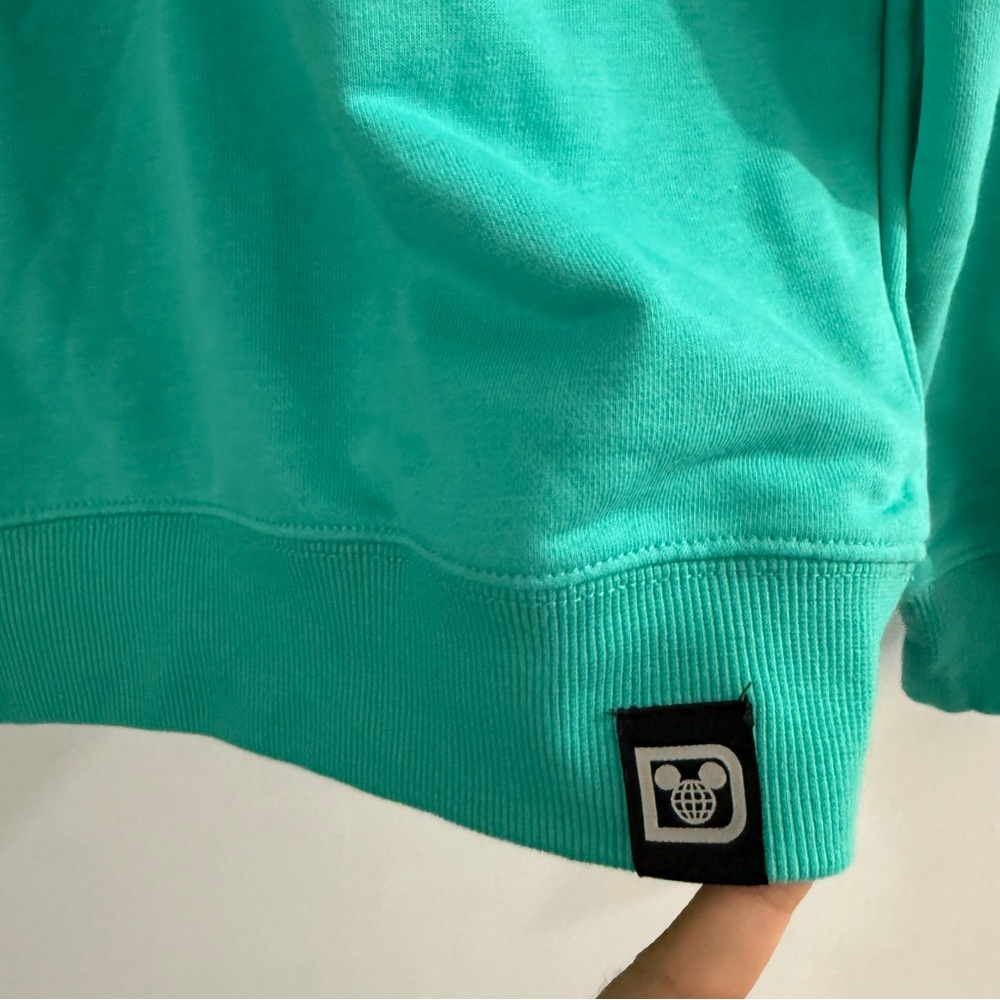 Disney Retro D Turquoise Crewneck Sweatshirt Parks Merch NWT Size Small - Picture 5 of 7